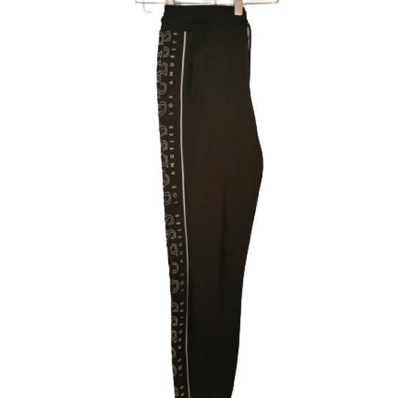 Guess Joggers - Picture 2 of 3